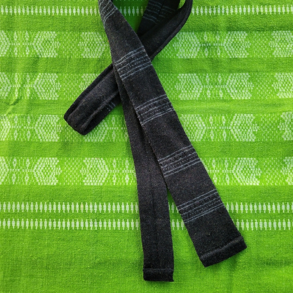 Rag & Bone Italian Wool Charcoal Grey Thin Stripe Textured Knit Slim Skinny Tie